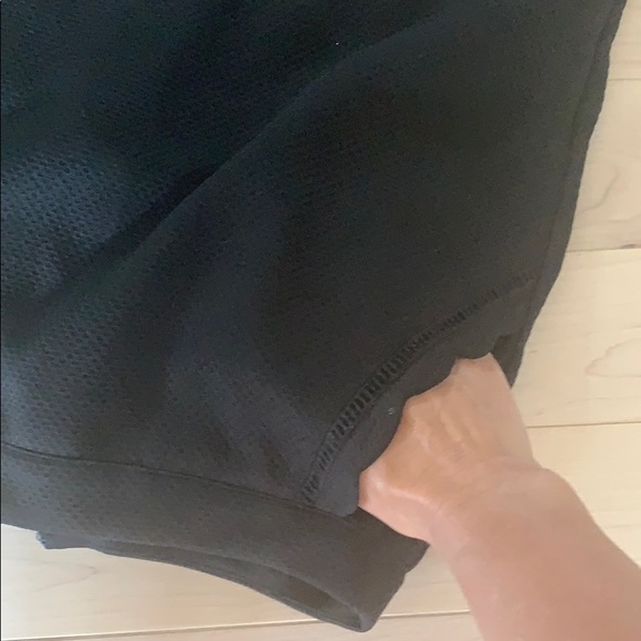 Black skirt with pockets - Picture 3 of 4